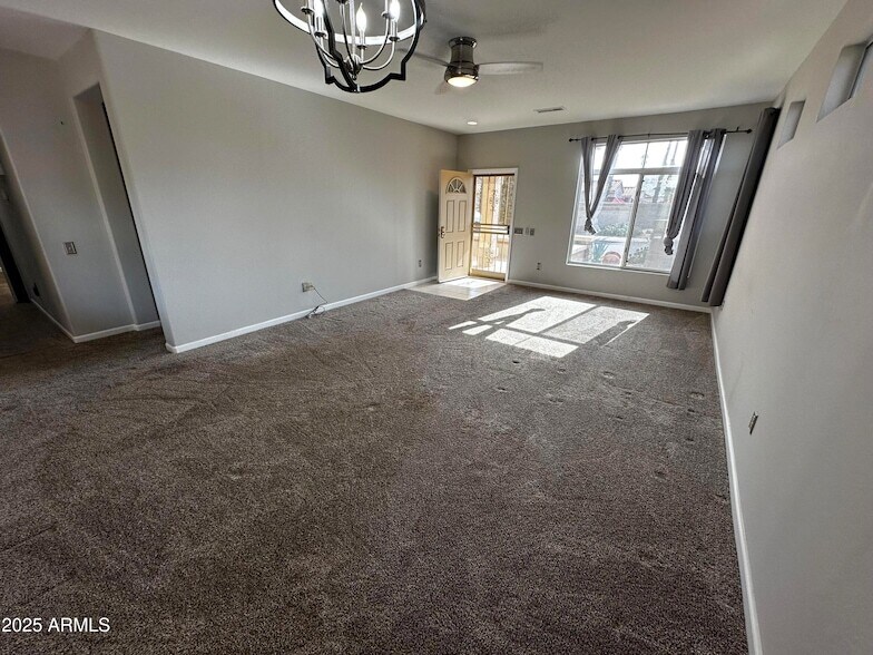 Foto principal - 14236 W Caballero Dr