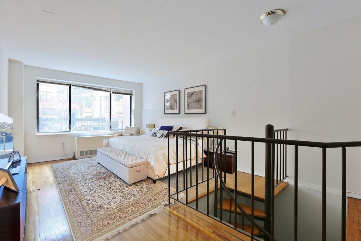 Primary Photo - 227 E 30th St