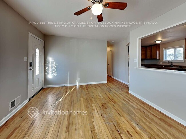 Building Photo - 11528 Larson Ln