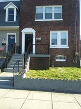 Building Photo - 1309 T St SE