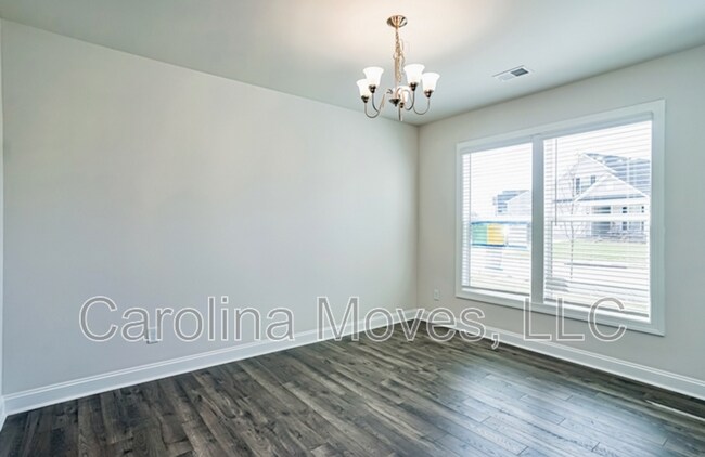 Foto del edificio - 151 Mayfield Crossing Ln