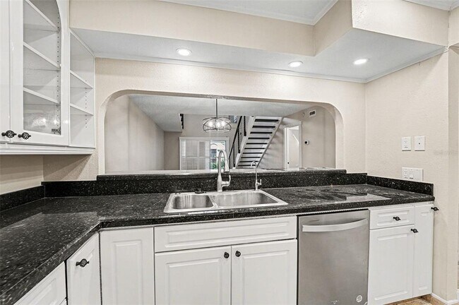 Building Photo - 5567 Sea Forest Dr