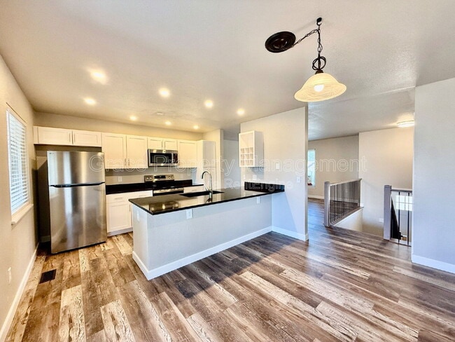 Building Photo - 10010 Bryant Ct