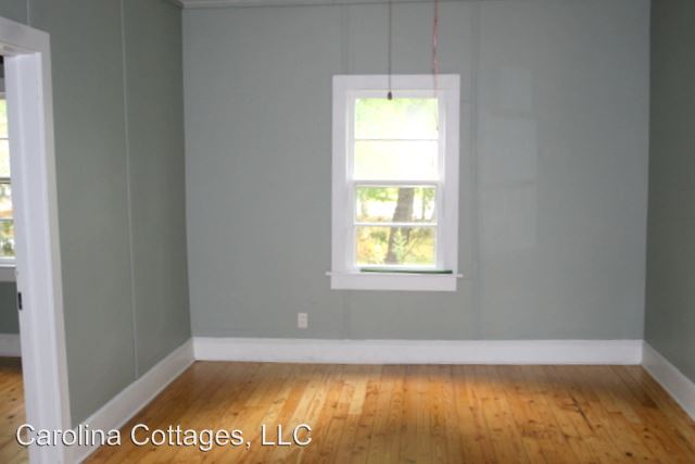 Building Photo - 721 N Grove St