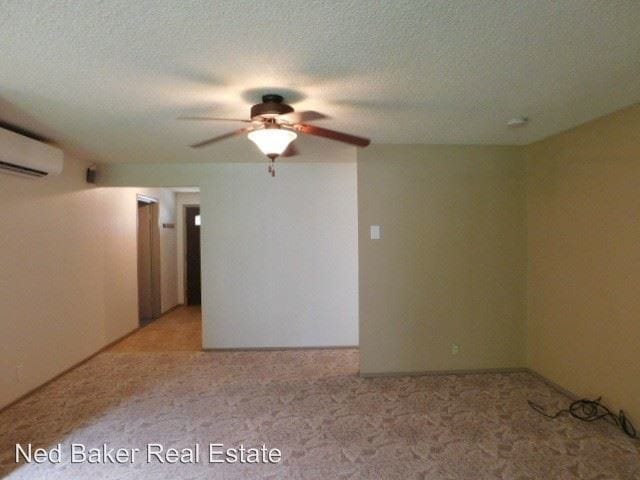 Building Photo - 3 br, 1 bath House - 4375 Glenwood Dr SE