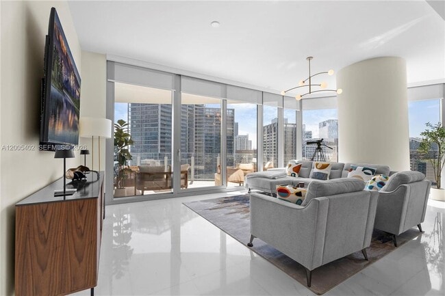 Building Photo - 300 Biscayne Blvd Way