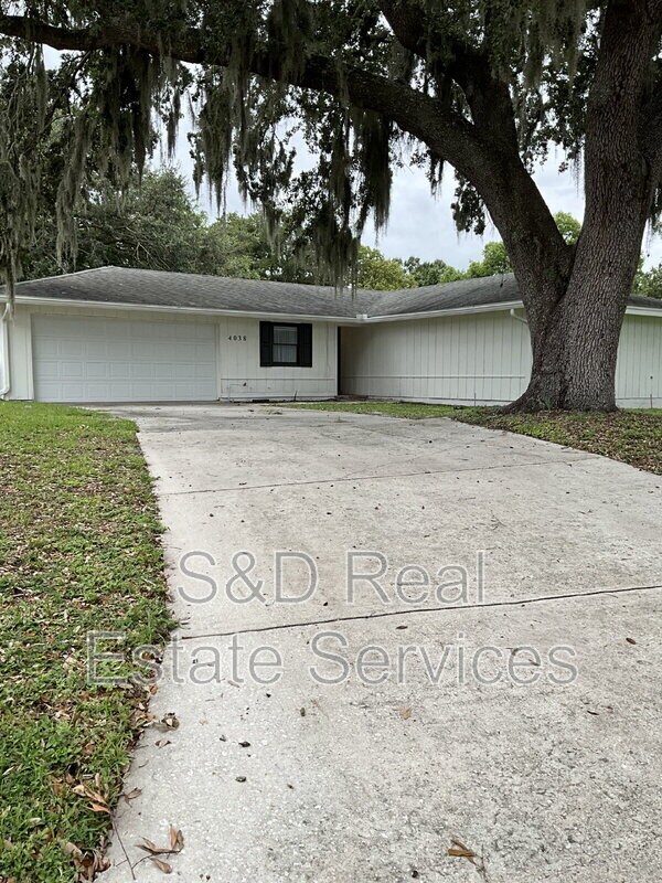 Building Photo - 4038 Doral