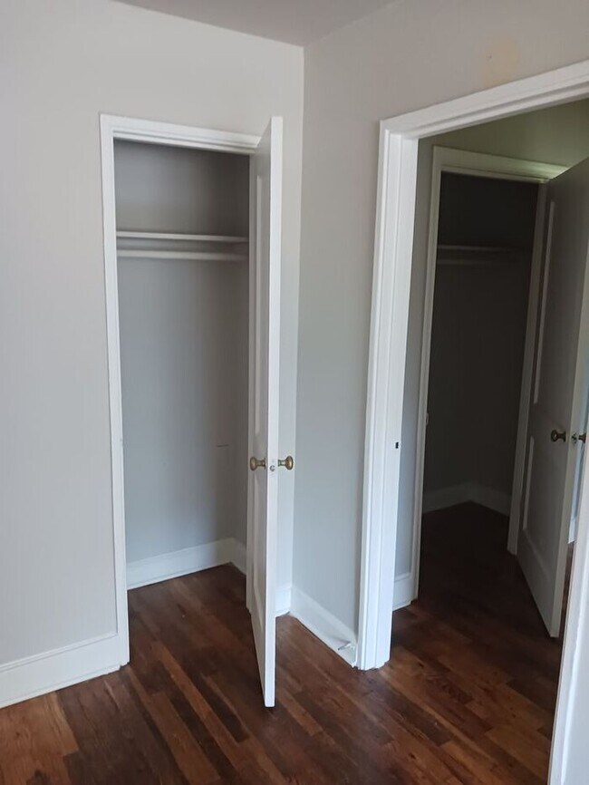 Foto del edificio - Awesome Studio Apartment at Seminole Avenu...