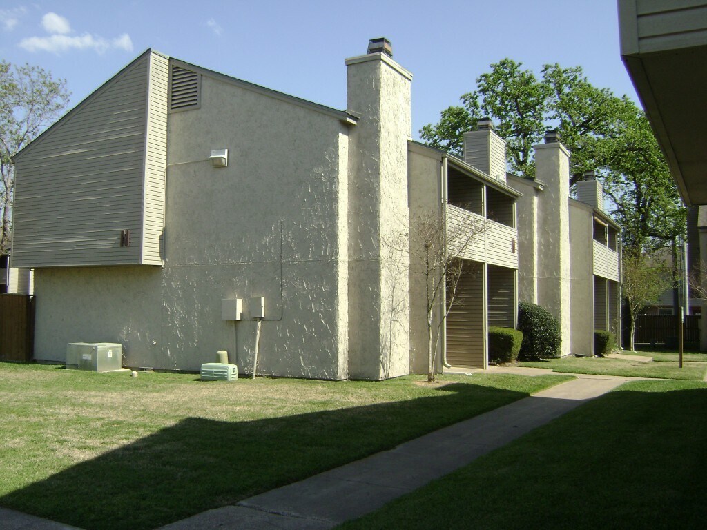 Primary Photo - College Station - 2 bedroom /1.5 bath Cond...