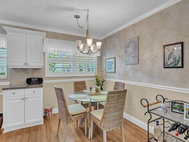 Foto del edificio - 8 Vista Palm Ln