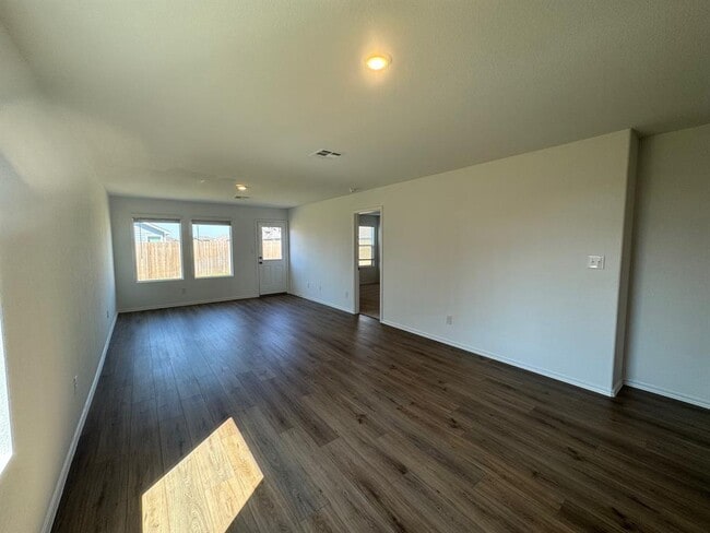 Building Photo - 2211 Cyclone Dr