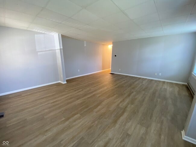 Building Photo - 2717 S Moreland Ave