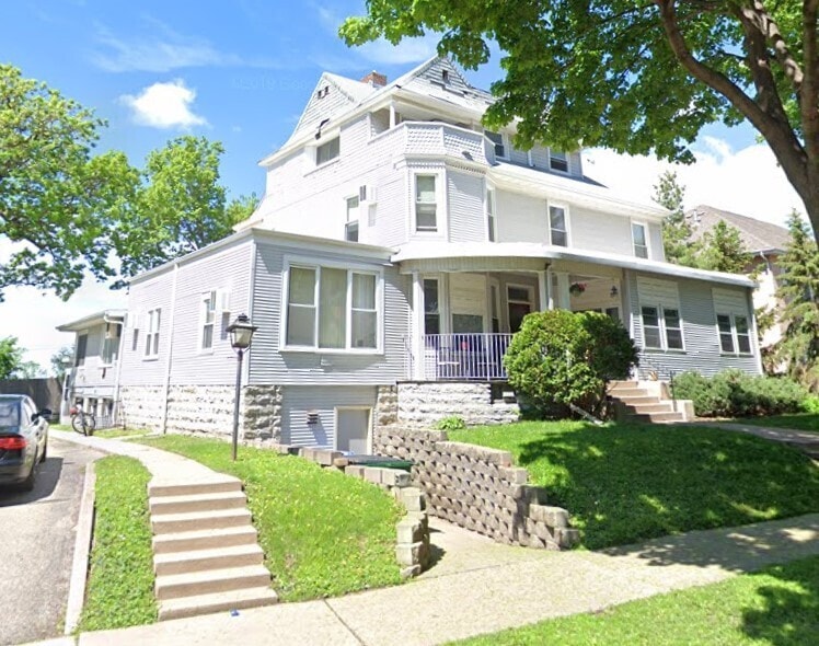 Primary Photo - 400 Ridgewood Ave