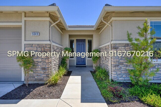 Foto del edificio - Modern Rocklin Home for Rent — 3 Bed, 2.5 Bath, 2,300 Sq Ft in Desirable Preserve Community