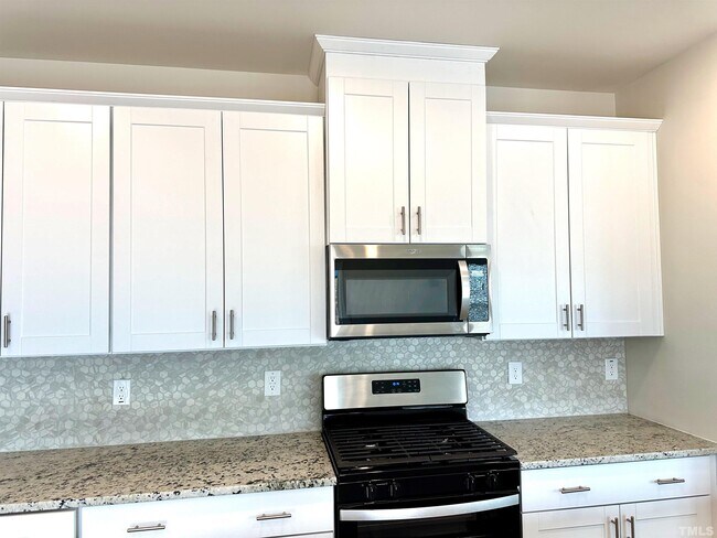 Building Photo - 621 Hertford Ln