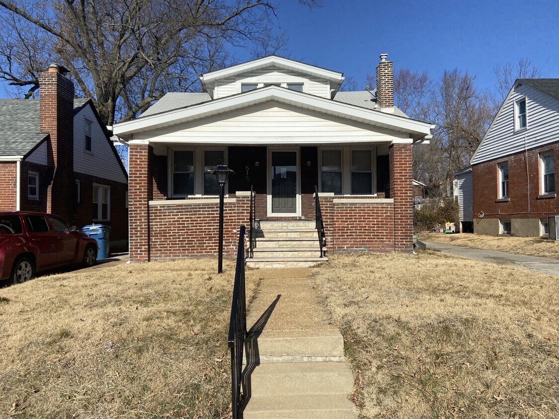 Primary Photo - 3515 Belaire Pl