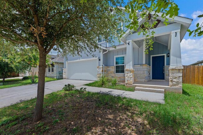 Foto del edificio - 310 Rimrock Ct