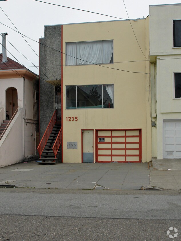 Primary Photo - 1235 46th Ave