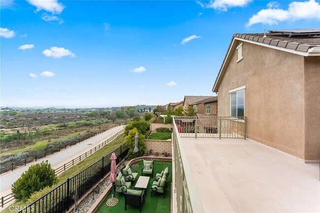 Foto del edificio - 26607 Millhouse Dr