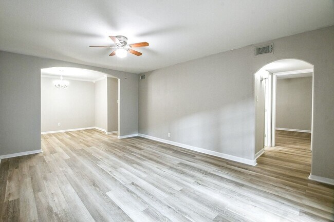 Foto del edificio - 2585 Marilee Ln