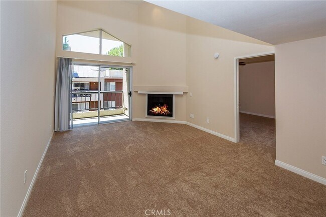 Building Photo - 21450 Burbank Blvd