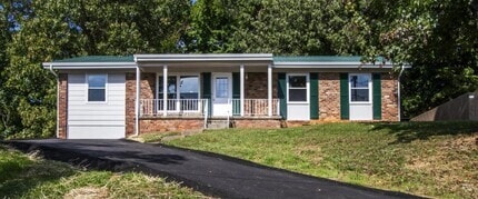 Building Photo - 6123 Cougar Dr