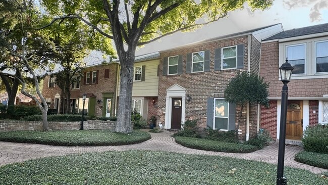 Building Photo - 6452 Olympia Dr