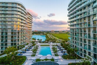 Roof Deck - SoLe Mia Rentals