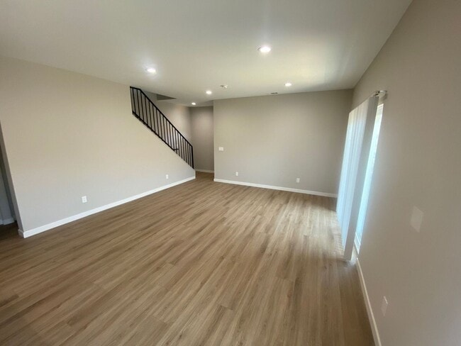 Foto del edificio - NEW 4BD/2BA on Montezuma!