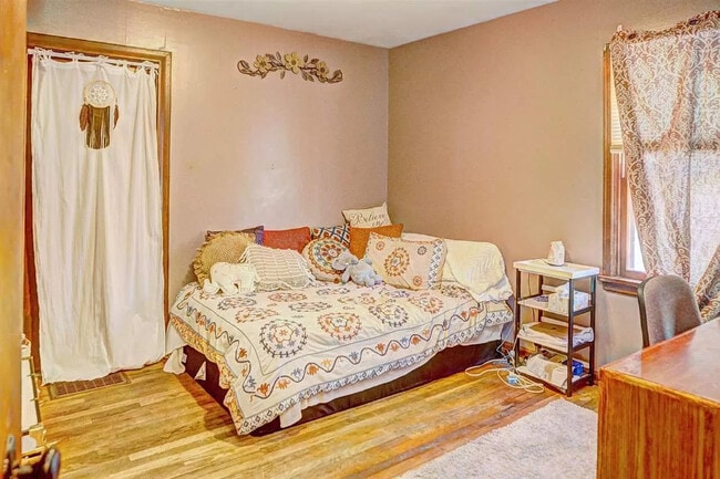 Photo - 425 N 17th St House