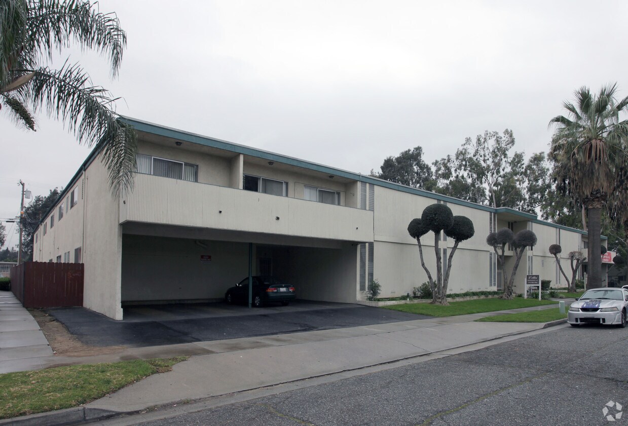 Foto del edificio - Magnolia Palms Apartments