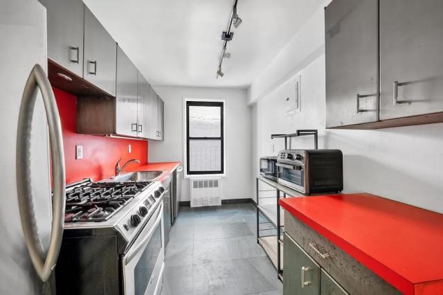 Building Photo - 1 bedroom in New York NY 10011