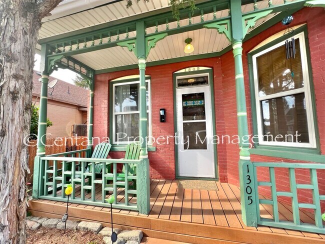 Foto del edificio - Historic home centrally located and beauti...