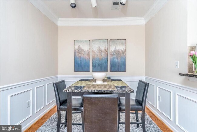 Building Photo - 503 Sunset View Terrace SE