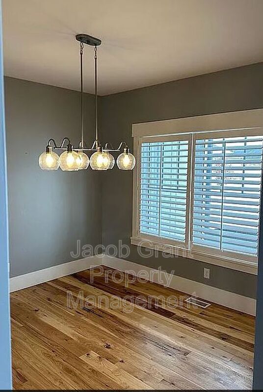 Building Photo - 5319 Eaglewood Dr