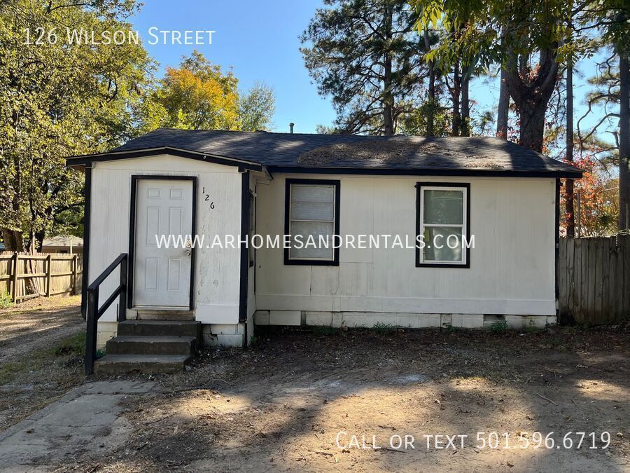 Primary Photo - 126 Wilson St