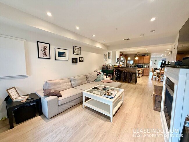 Foto del edificio - 1200 Monroe St NW