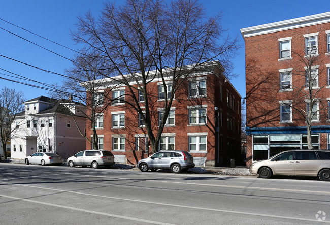 Building Photo - 96 Congress St