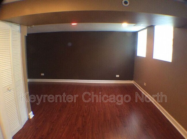 Foto del edificio - 3549 W Ainslie St