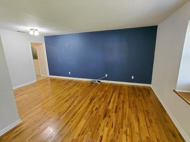 Foto del edificio - 2106 Scenic Rd