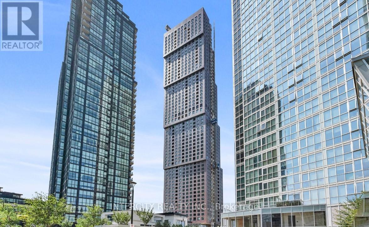 Building Photo - 2920 Hwy 7