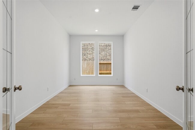 Foto del edificio - 4530 Sunny Hazel Ln