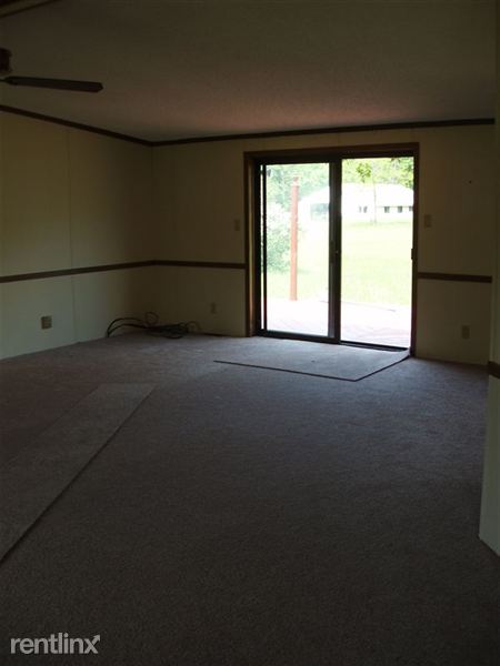 Building Photo - 3036 Blue Ridge Rd