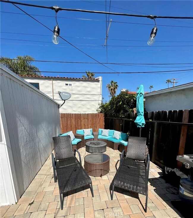 Foto del edificio - 116 Avenida Serra