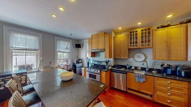 Building Photo - 58 P St