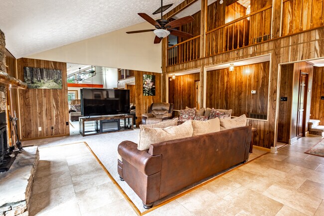 Foto del edificio - 2480 Elk Way