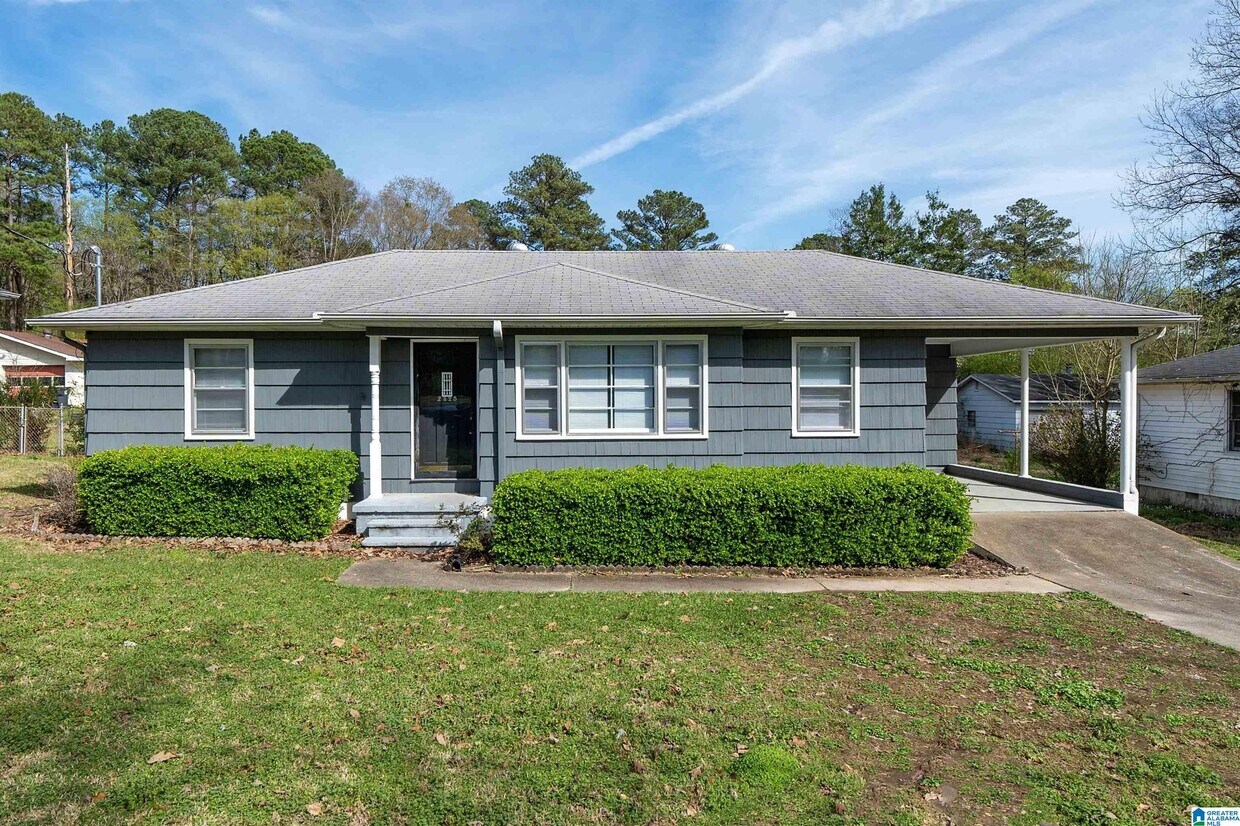 2325 4th St NE, Center Point, AL 35215 House Rental in Center Point