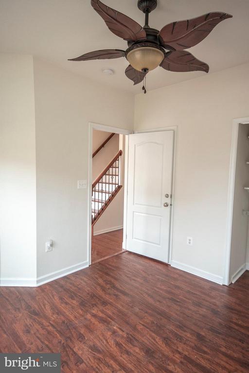 Foto del edificio - 23119 Sunbury St