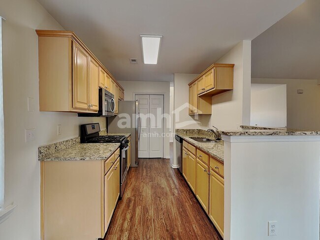 Foto del edificio - 3394 English Oaks Dr NW