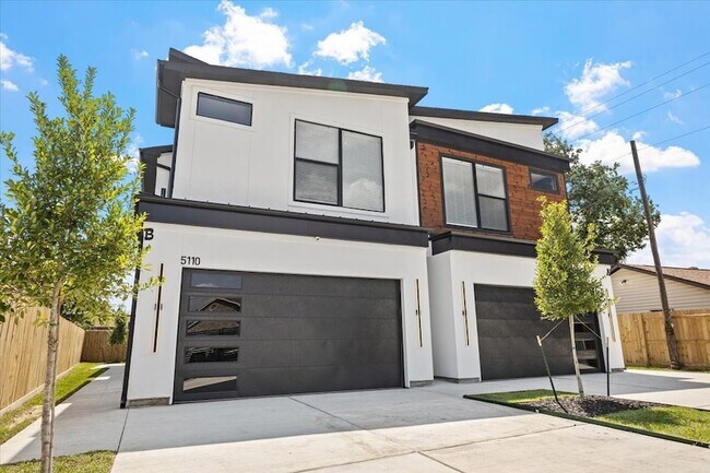 Foto del edificio - 5110 Longmeadow St